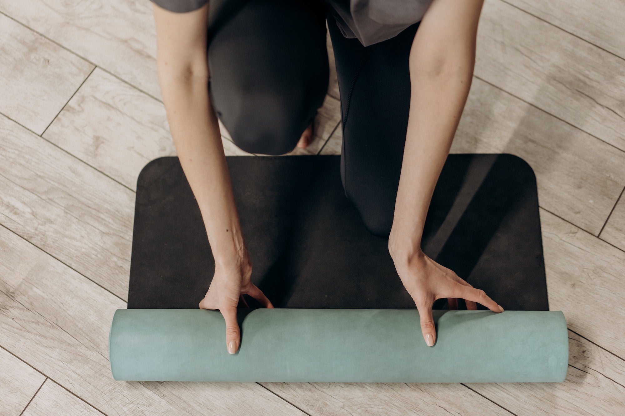 How to Clean a Yoga Mat the Eco-Friendly Way - Going Zero Waste