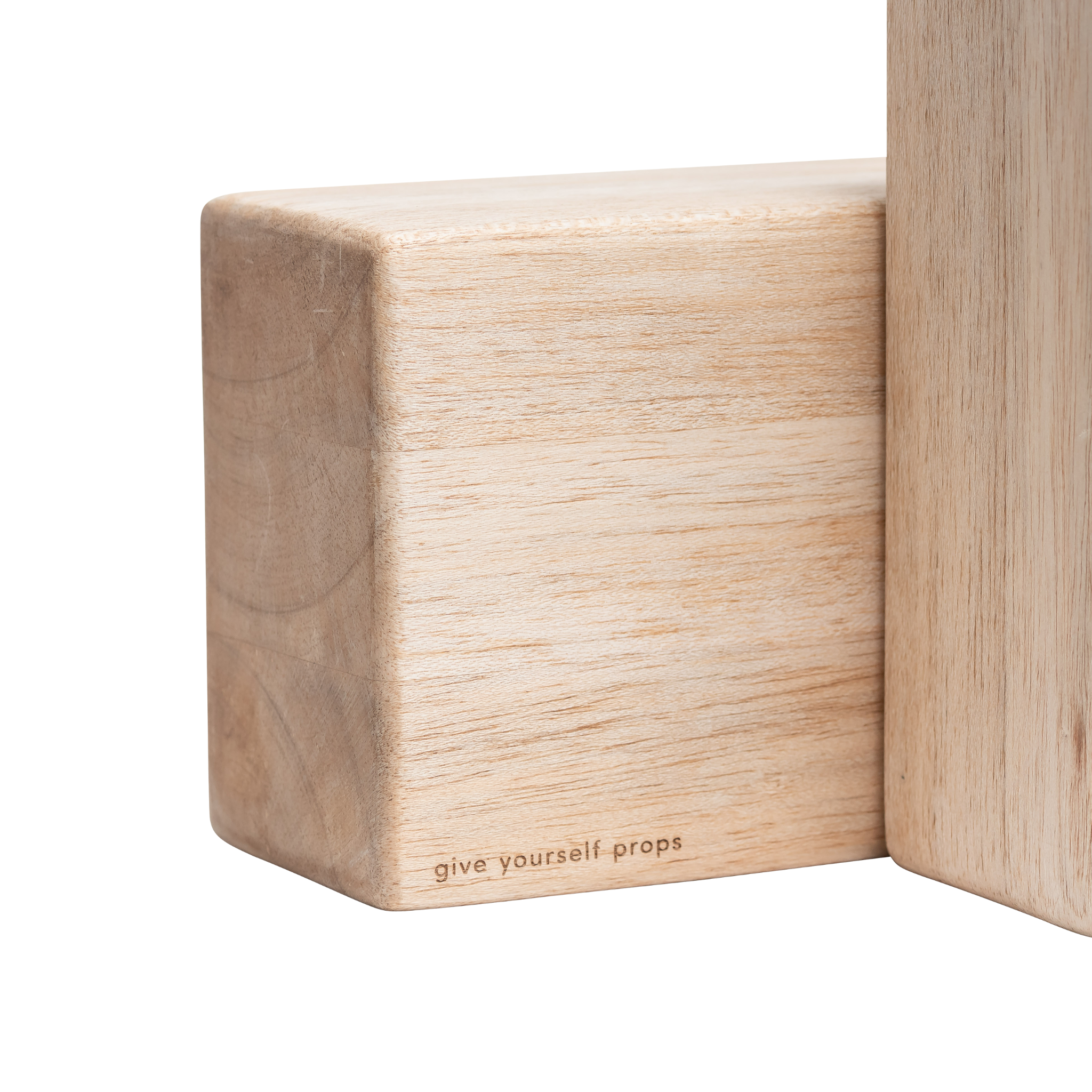 Blog - Choosing between yoga blocks: Foam, cork or wood? - Yogisha